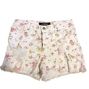 2/$30 Express Vintage Floral White High Rise Distressed Denim Shorts Size 4